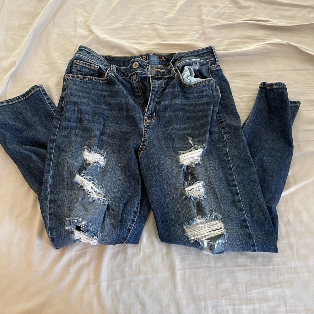 NWOT Dark Wash Arizona Mom Jeans! Sz. 11